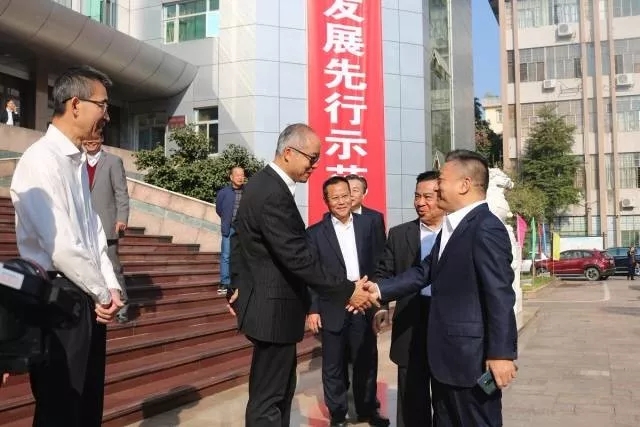 融灣發(fā)展 合作共贏——鳳鋁1100畝新工業(yè)園區(qū)項(xiàng)目落戶新興